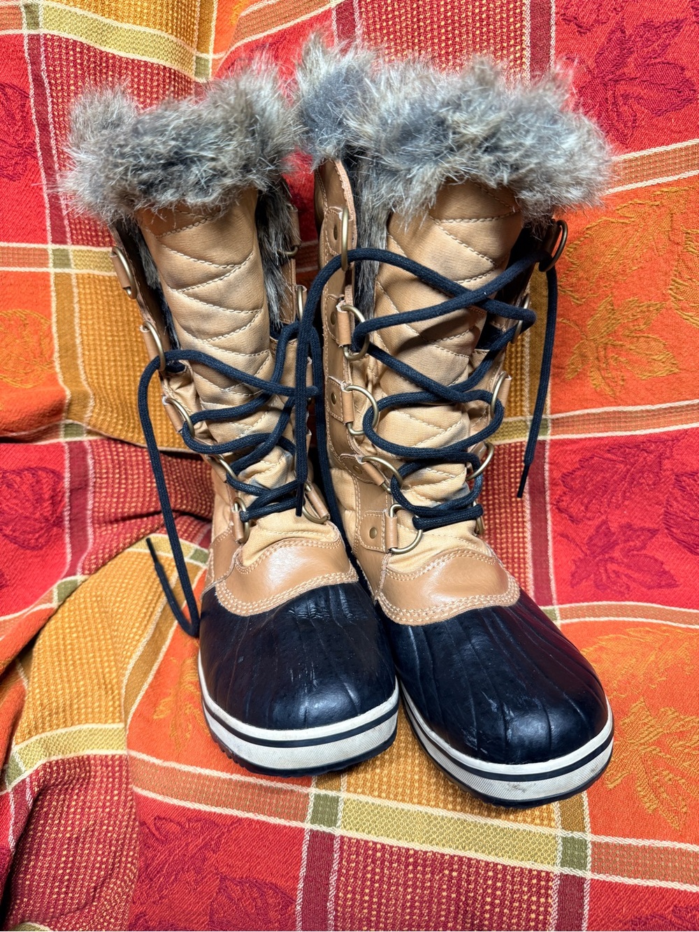 Sorel Tofino II Faux Fur-Trim Waterproof Winter Lace-Up Boots Size 7.5